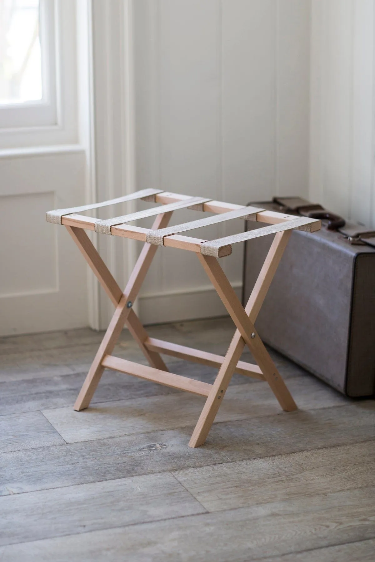 Foldable Beech Weekend Luggage Rack